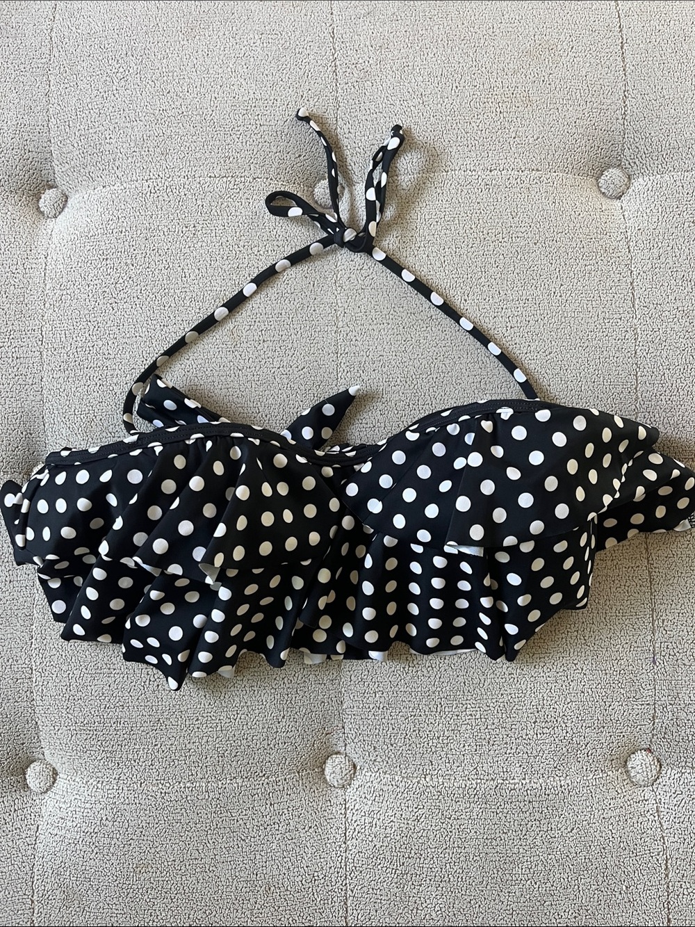 COCOSHIP Black and White Polka Dot Ruffle Bikini Top